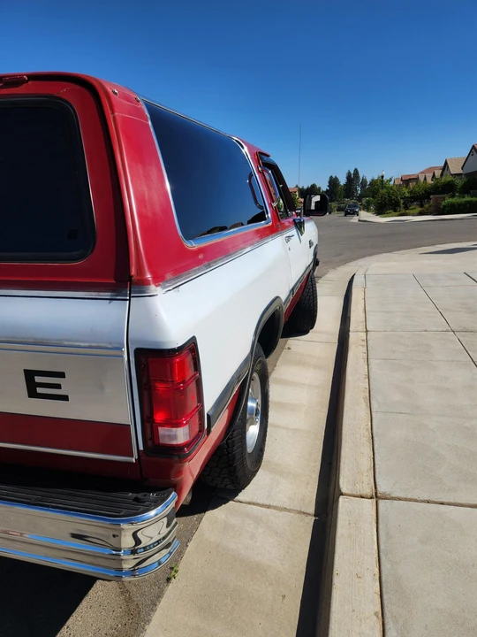 1991 Dodge Ramcharger - Image 14 of 31