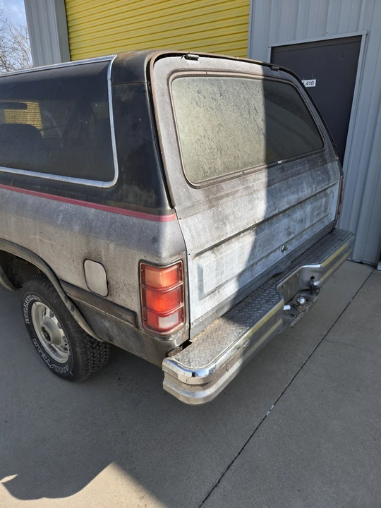 1991 Dodge Ramcharger - Image 9 of 21