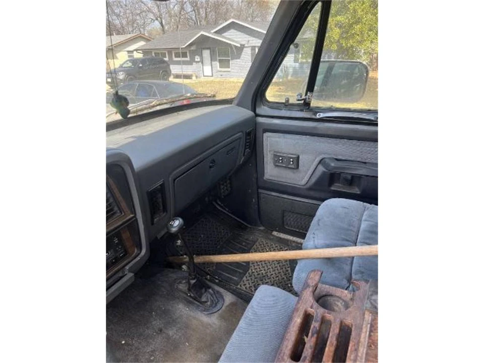 1991 Dodge Ramcharger - Image 6 of 18