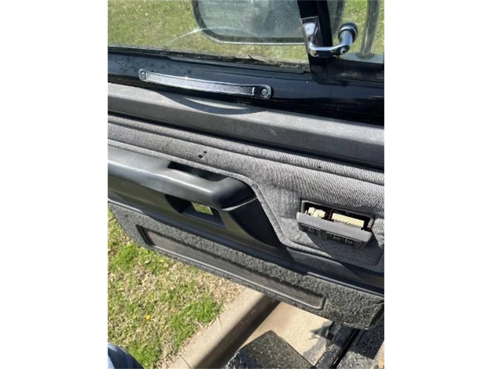 1991 Dodge Ramcharger - Image 7 of 18