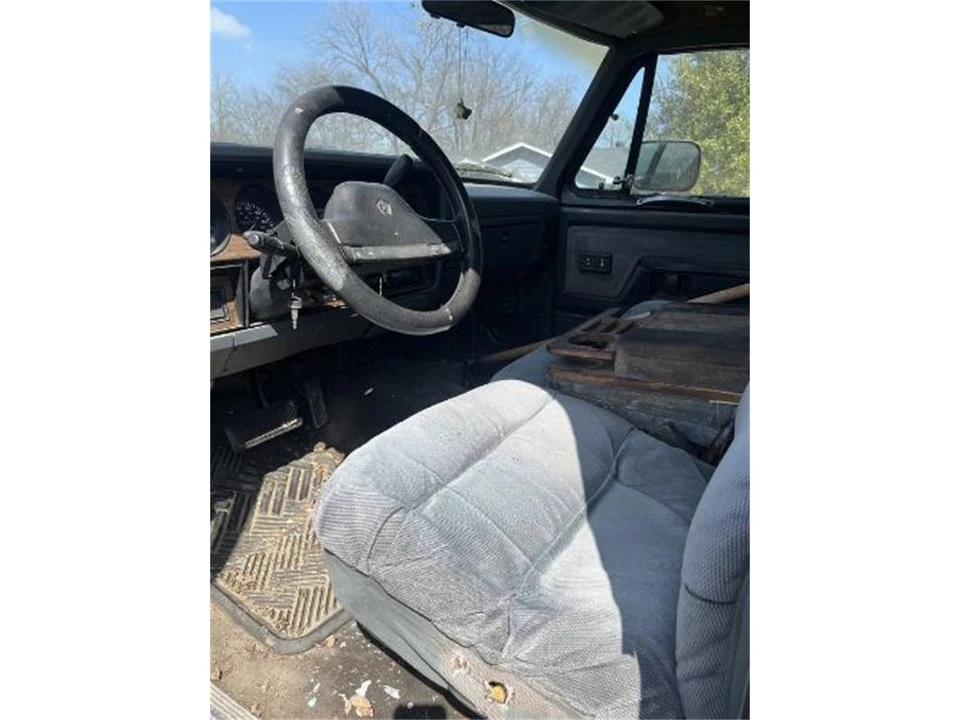 1991 Dodge Ramcharger - Image 11 of 18