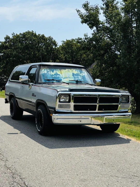 1991 Dodge Ramcharger - Image 2 of 31