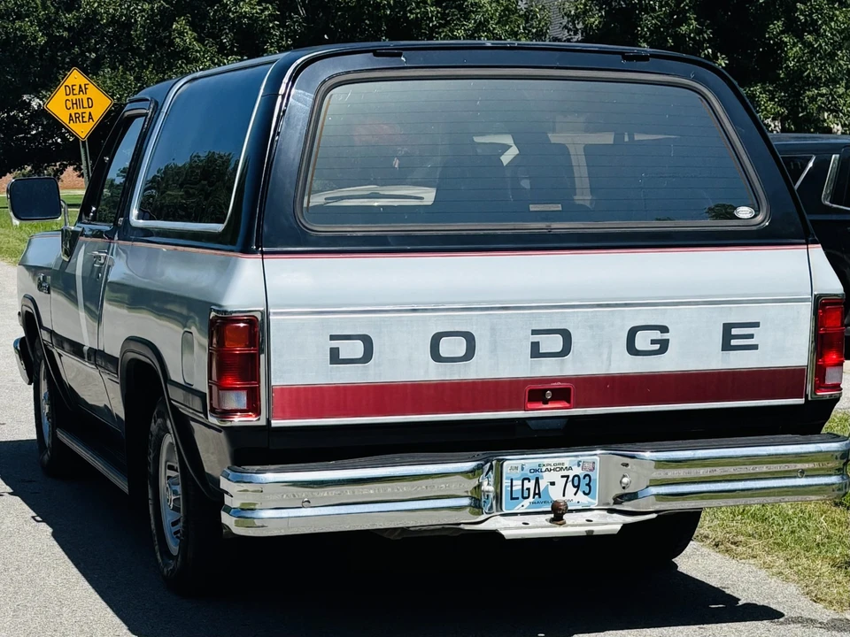 1991 Dodge Ramcharger - Image 22 of 31