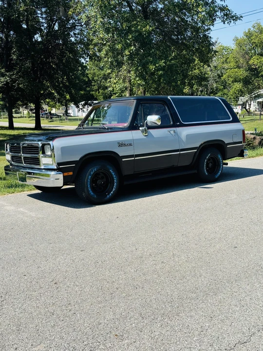 1991 Dodge Ramcharger - Image 6 of 31