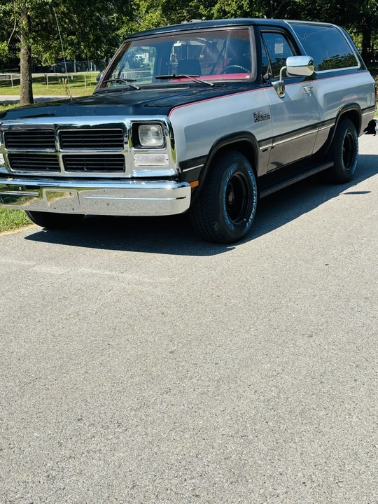1991 Dodge Ramcharger - Image 4 of 31