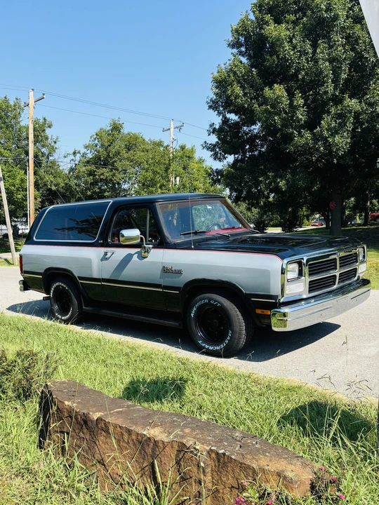 1991 Dodge Ramcharger - Image 16 of 31