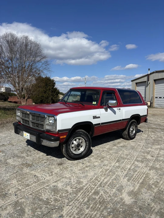 1991 Dodge Ramcharger - Image 2 of 31