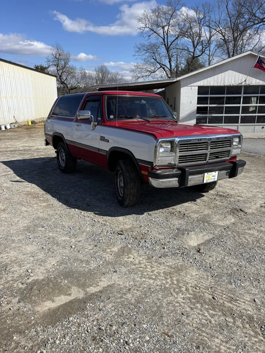 1991 Dodge Ramcharger - Image 7 of 31