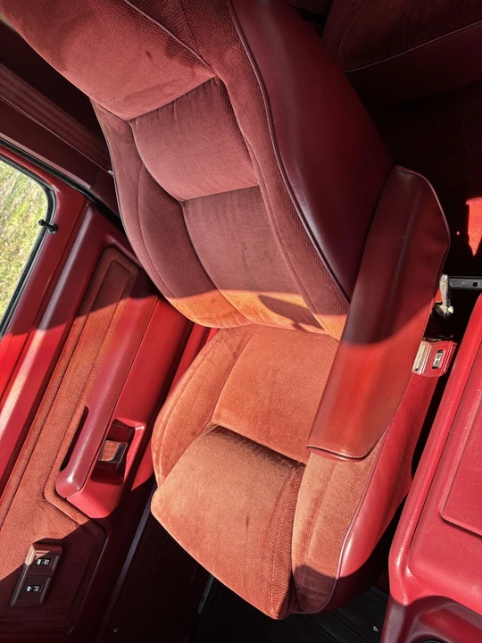 1991 Dodge Ramcharger - Image 23 of 31
