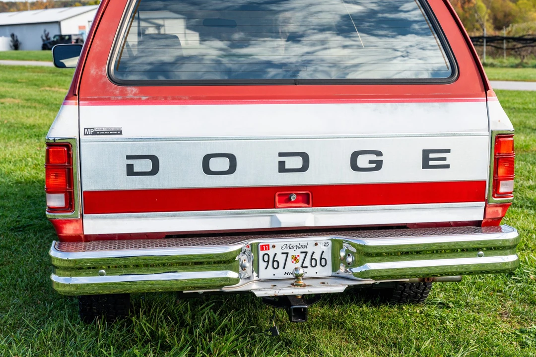 1991 Dodge Ramcharger - Image 17 of 31