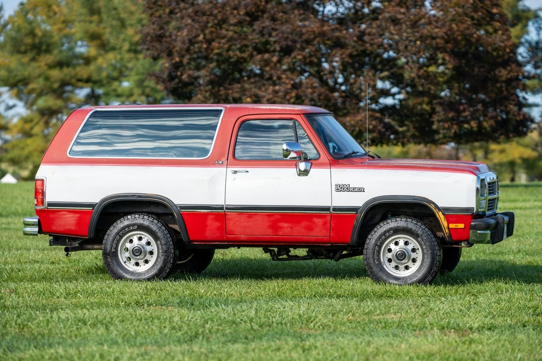1991 Dodge Ramcharger - Image 3 of 31