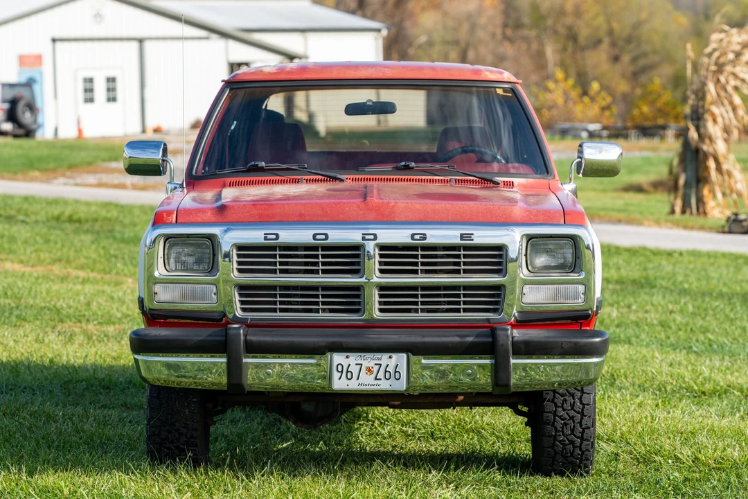 1991 Dodge Ramcharger - Image 2 of 31