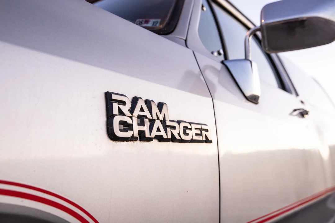 1991 Dodge Ramcharger - Image 13 of 31