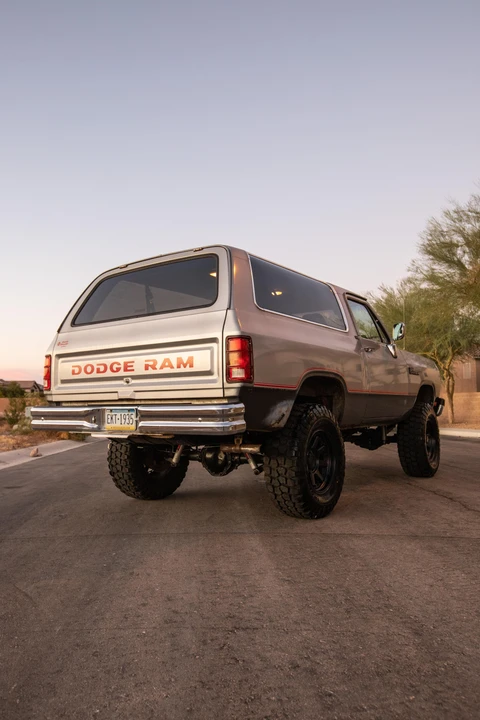 1991 Dodge Ramcharger - Image 4 of 31