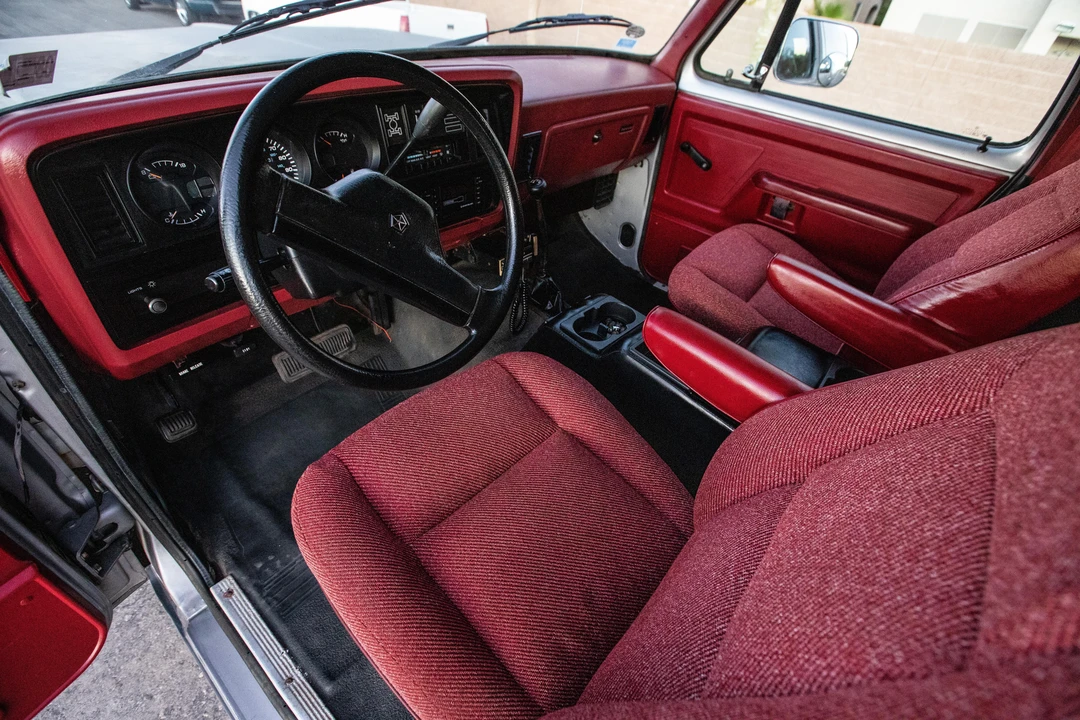 1991 Dodge Ramcharger - Image 24 of 31