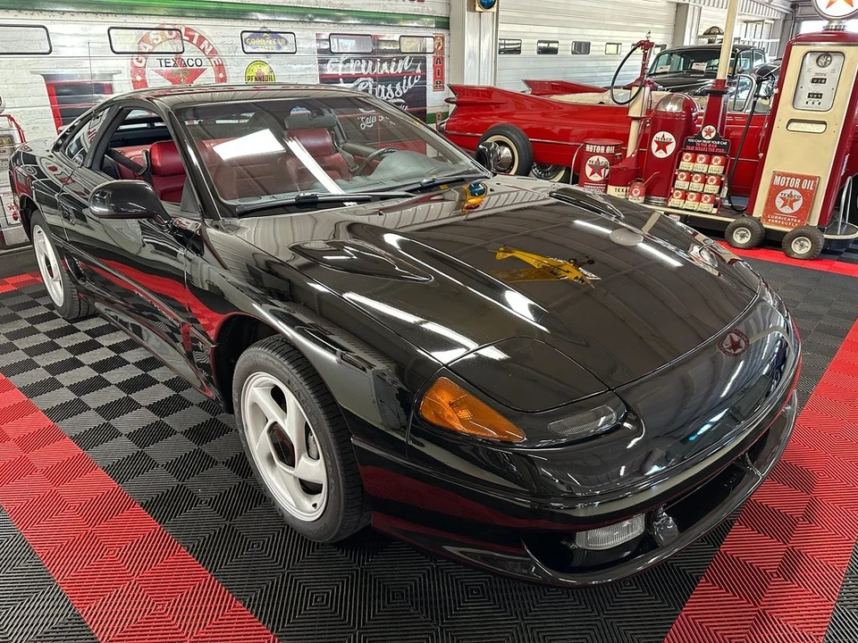 1991 Dodge Stealth - Image 2 of 12