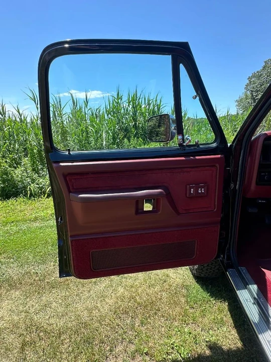 1991 Dodge Ram 1st Gen - Image 9 of 10