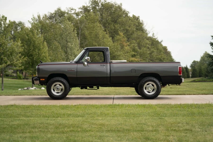 1991 Dodge Ram 1st Gen - Image 2 of 21
