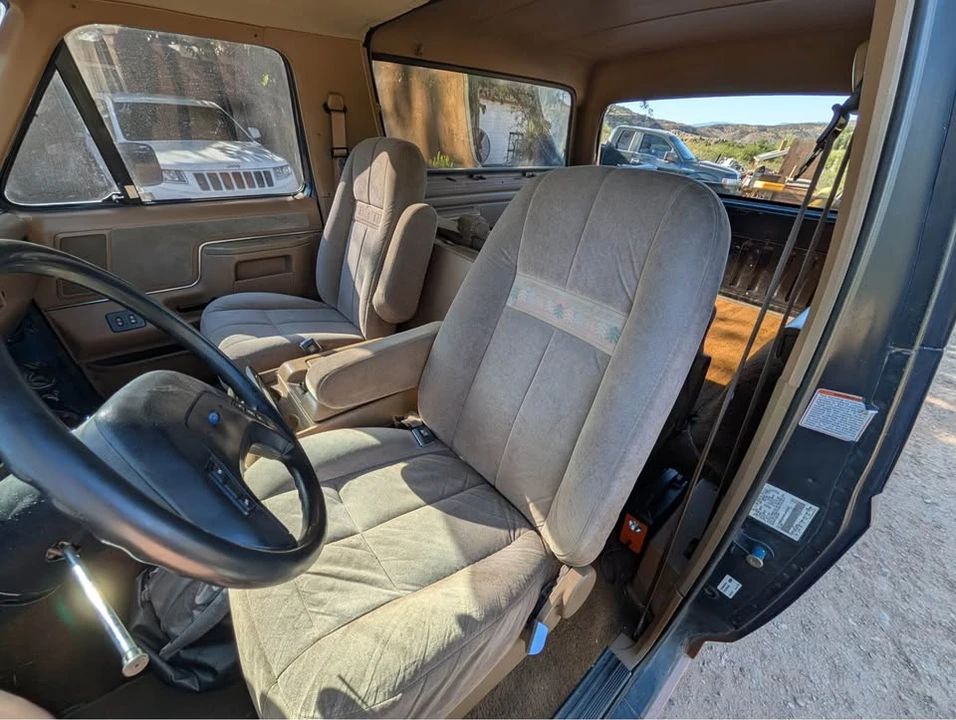 1991 Ford Bronco 4th Gen - Image 3 of 10