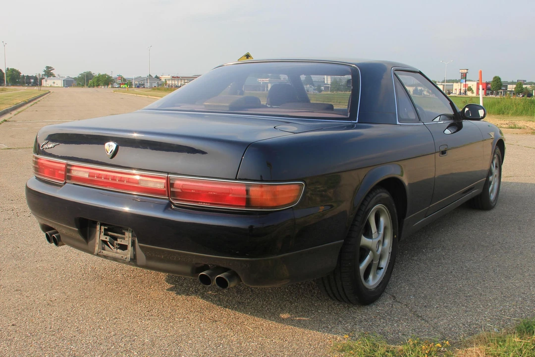 1991 Mazda JC Cosmo - Image 4 of 31