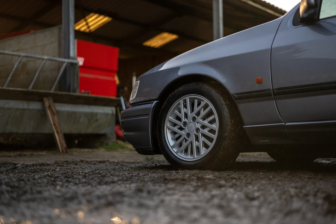 1991 Ford Sierra RS Cosworth - Image 28 of 31