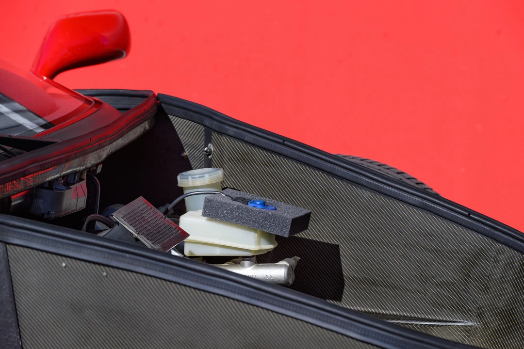 1991 Ferrari F40 - Image 30 of 31