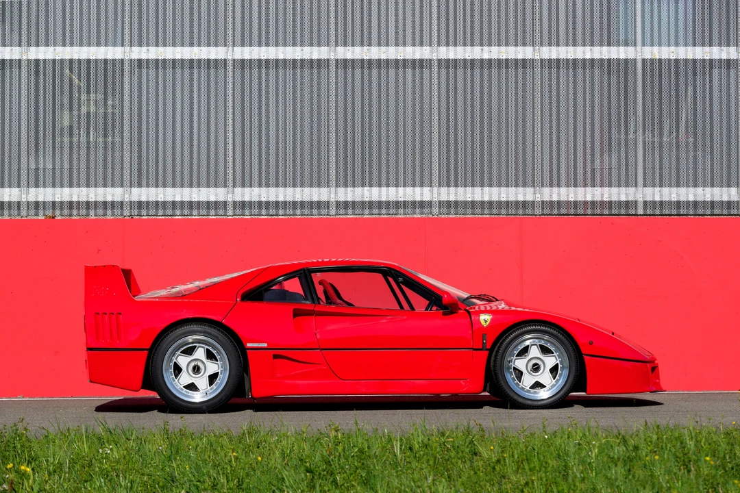1991 Ferrari F40 - Image 27 of 31