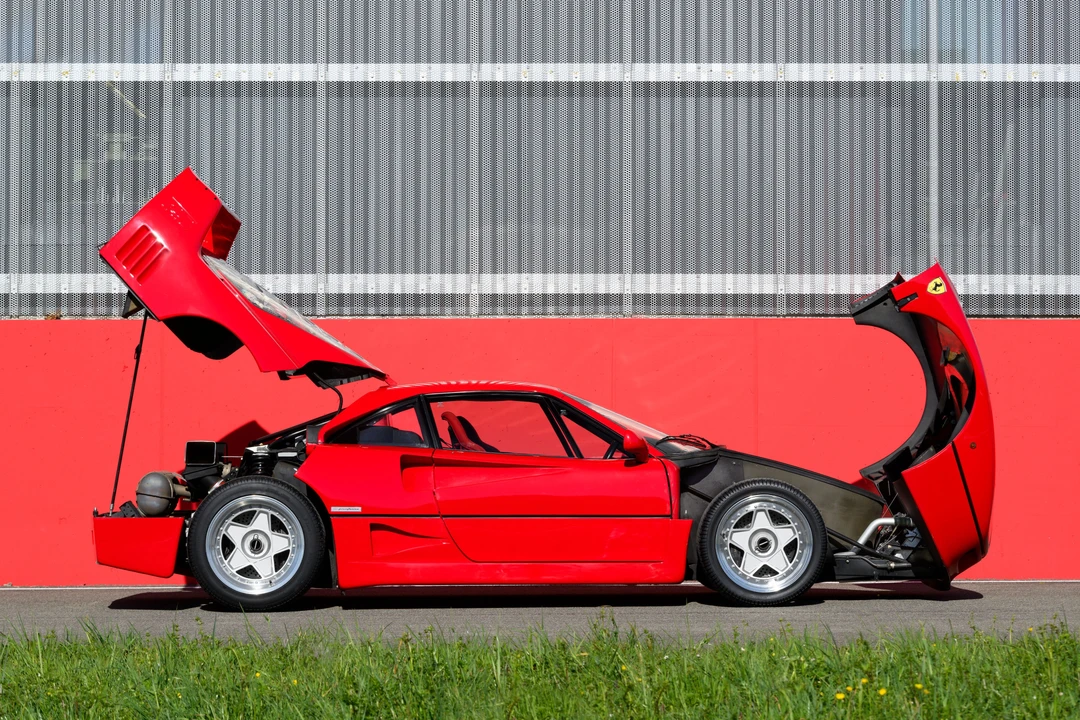 1991 Ferrari F40 - Image 28 of 31