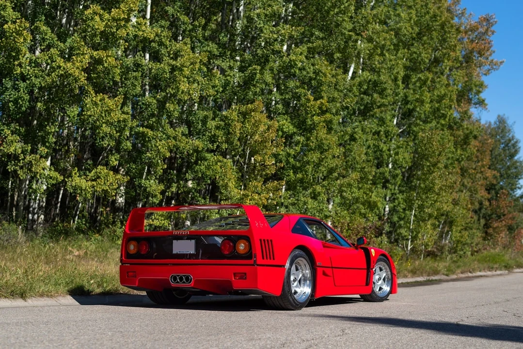 1991 Ferrari F40 - Image 2 of 4