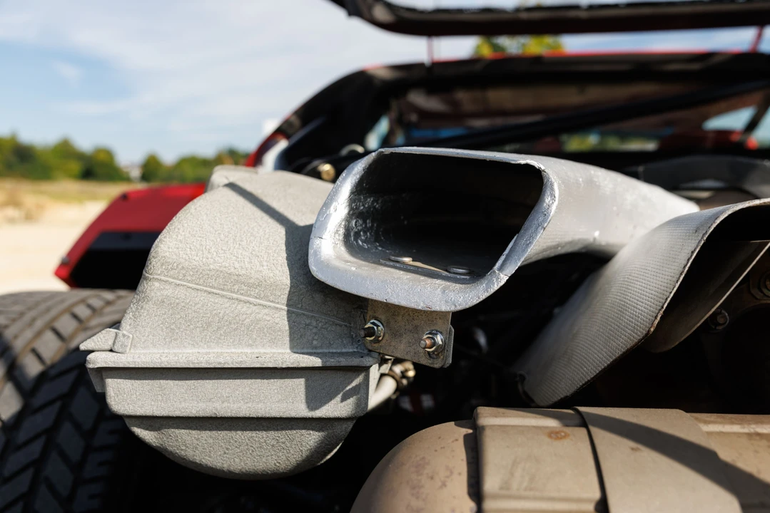 1991 Ferrari F40 - Image 28 of 31