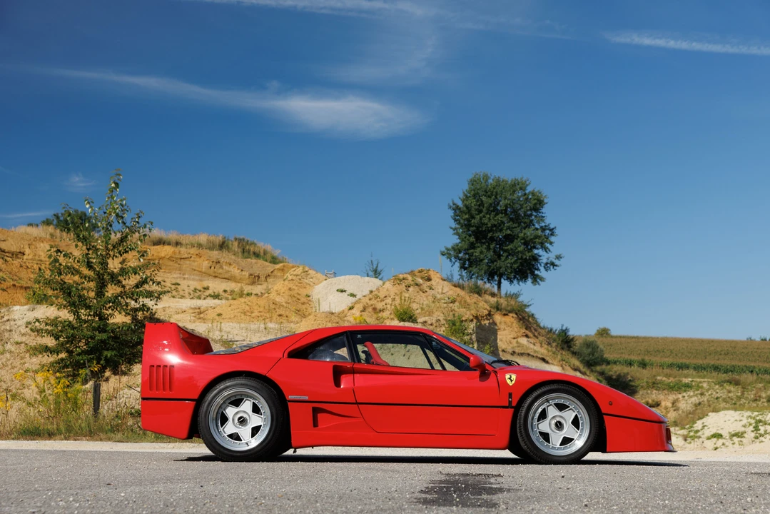 1991 Ferrari F40 - Image 23 of 31