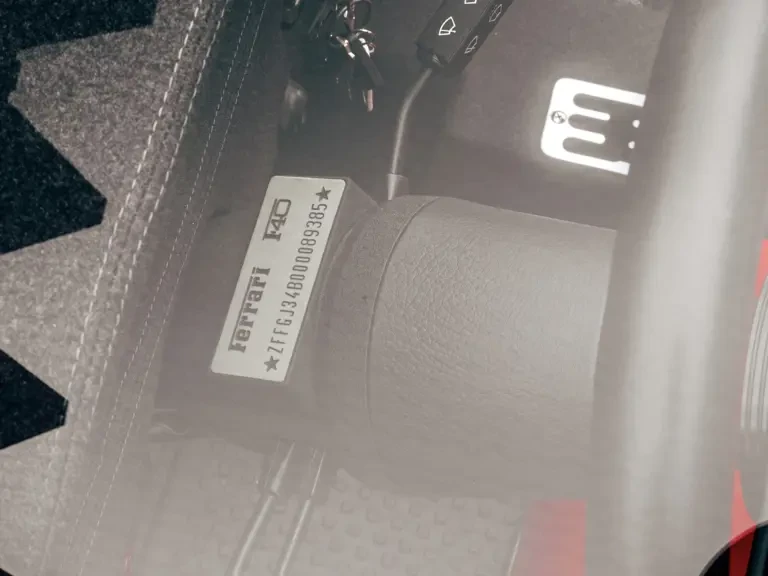 1991 Ferrari F40 - Image 17 of 31