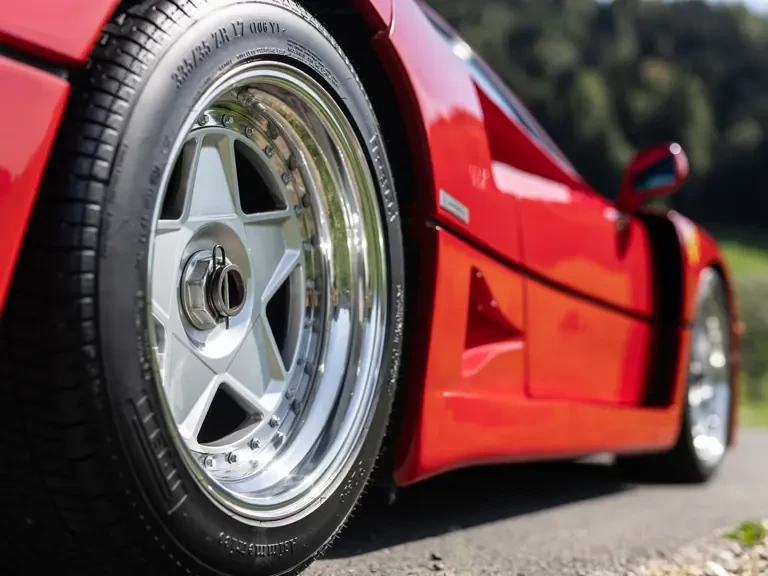 1991 Ferrari F40 - Image 29 of 31