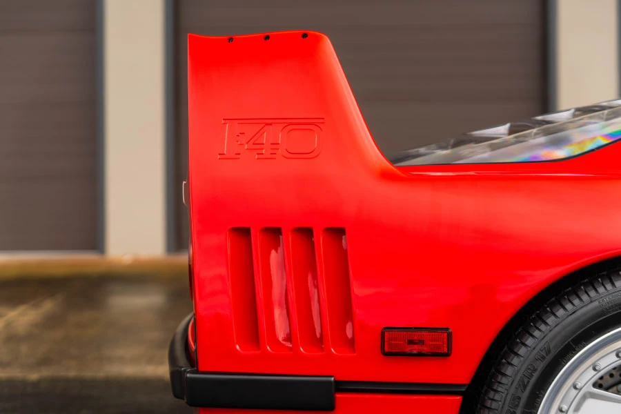 1991 Ferrari F40 - Image 26 of 31