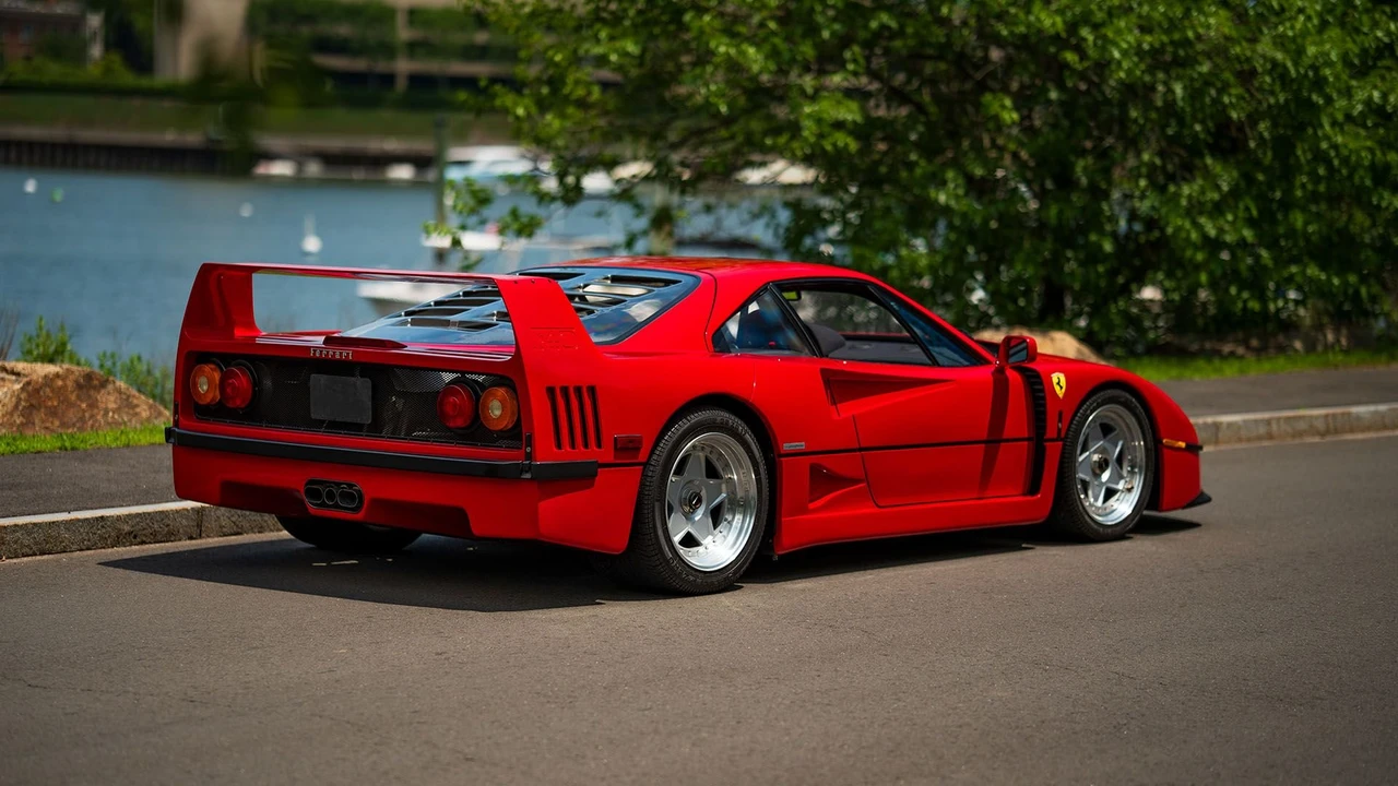1991 Ferrari F40 - Image 4 of 31