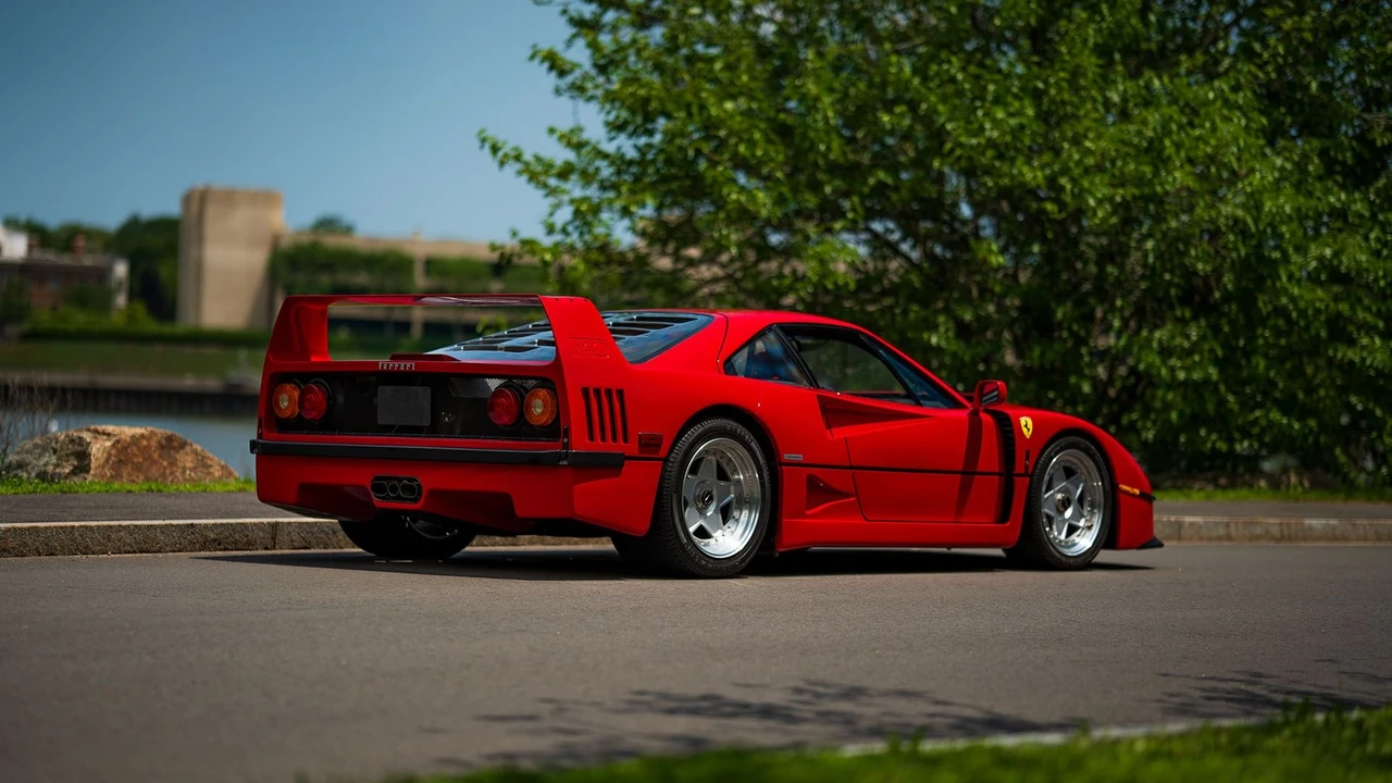 1991 Ferrari F40 - Image 15 of 31