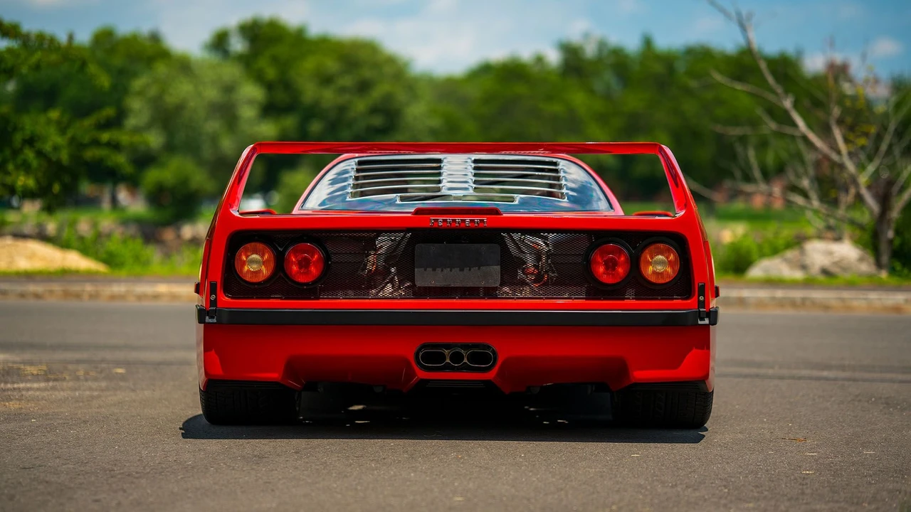 1991 Ferrari F40 - Image 3 of 31