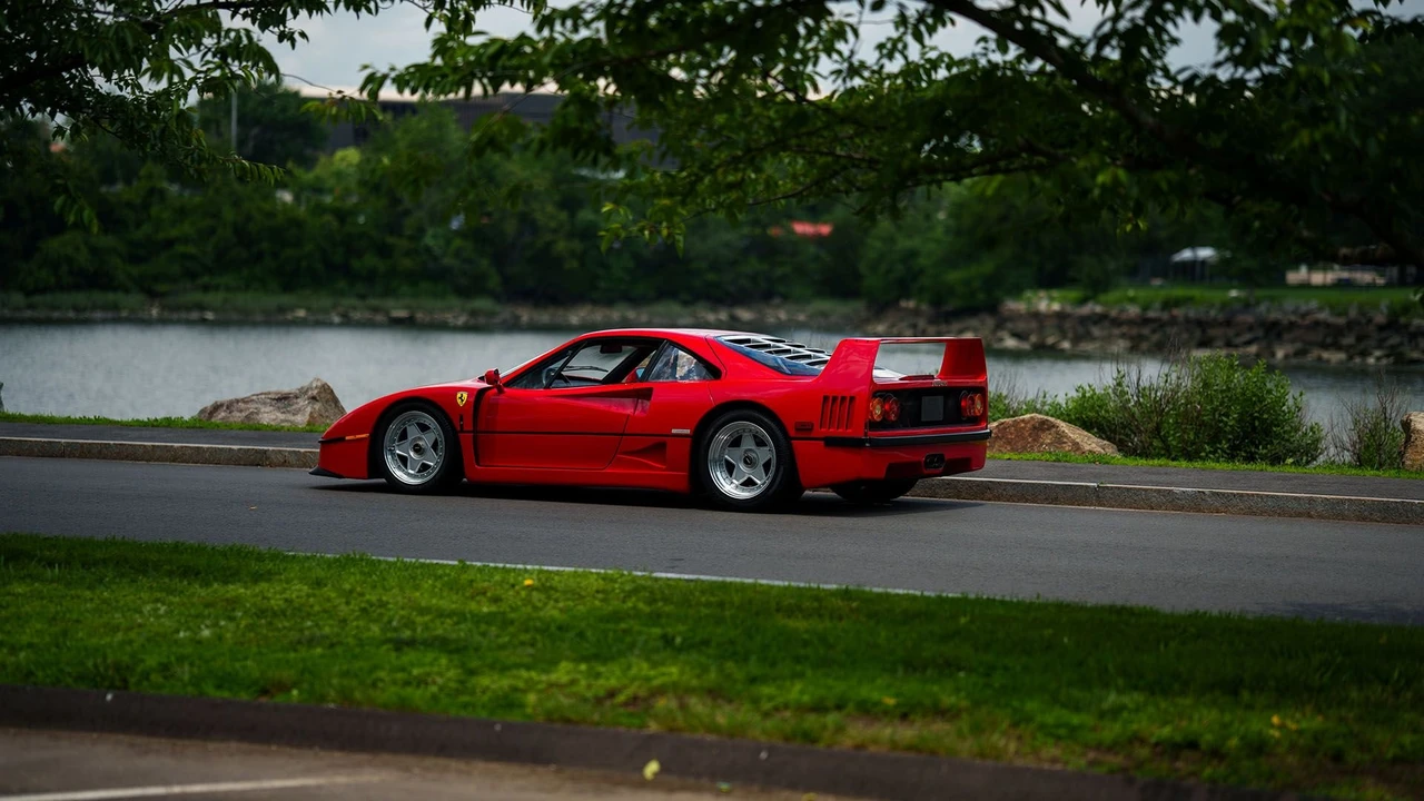 1991 Ferrari F40 - Image 23 of 31