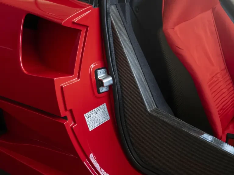 1991 Ferrari F40 - Image 29 of 31