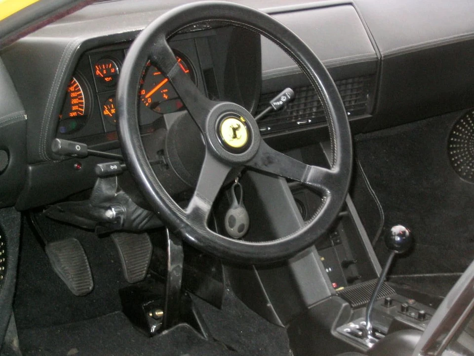 1991 Ferrari Testarossa - Image 2 of 3