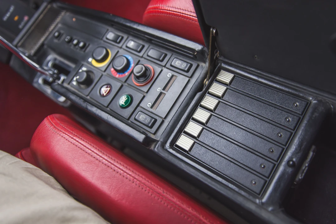 1991 Ferrari Testarossa - Image 20 of 31