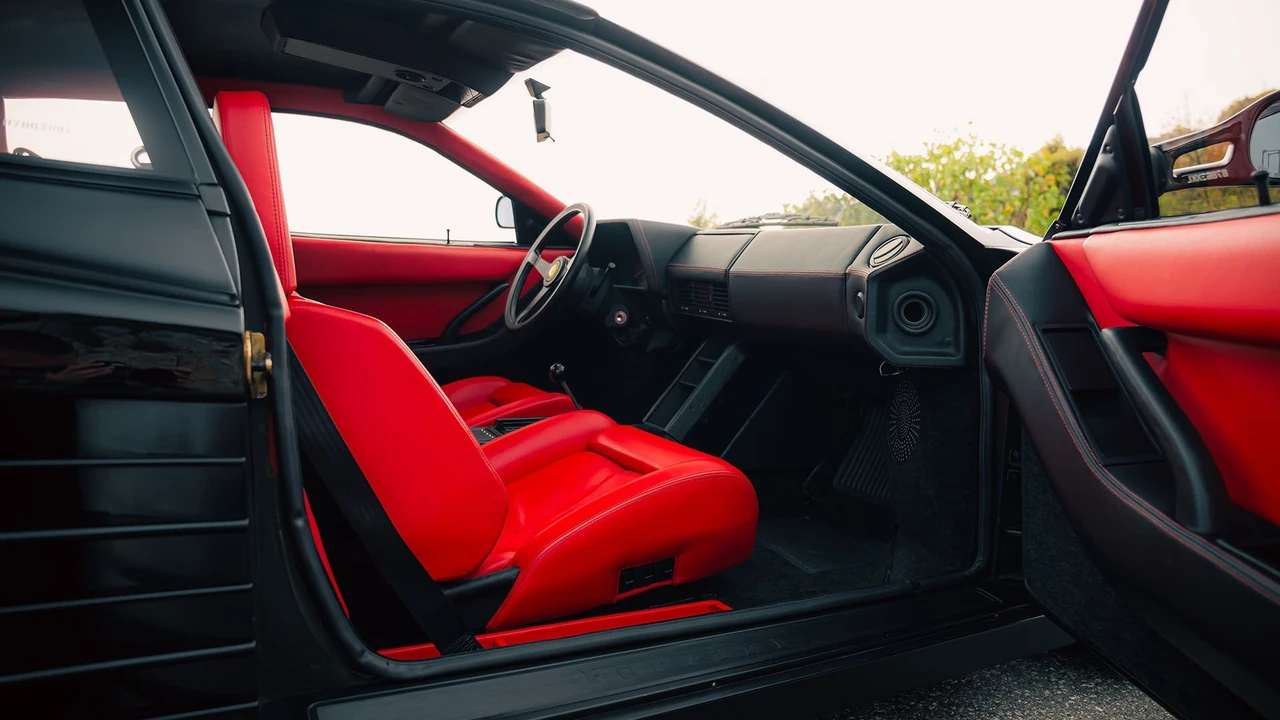 1991 Ferrari Testarossa - Image 25 of 31
