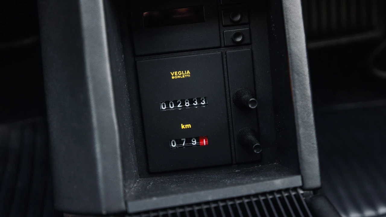 1991 Ferrari Testarossa - Image 7 of 31