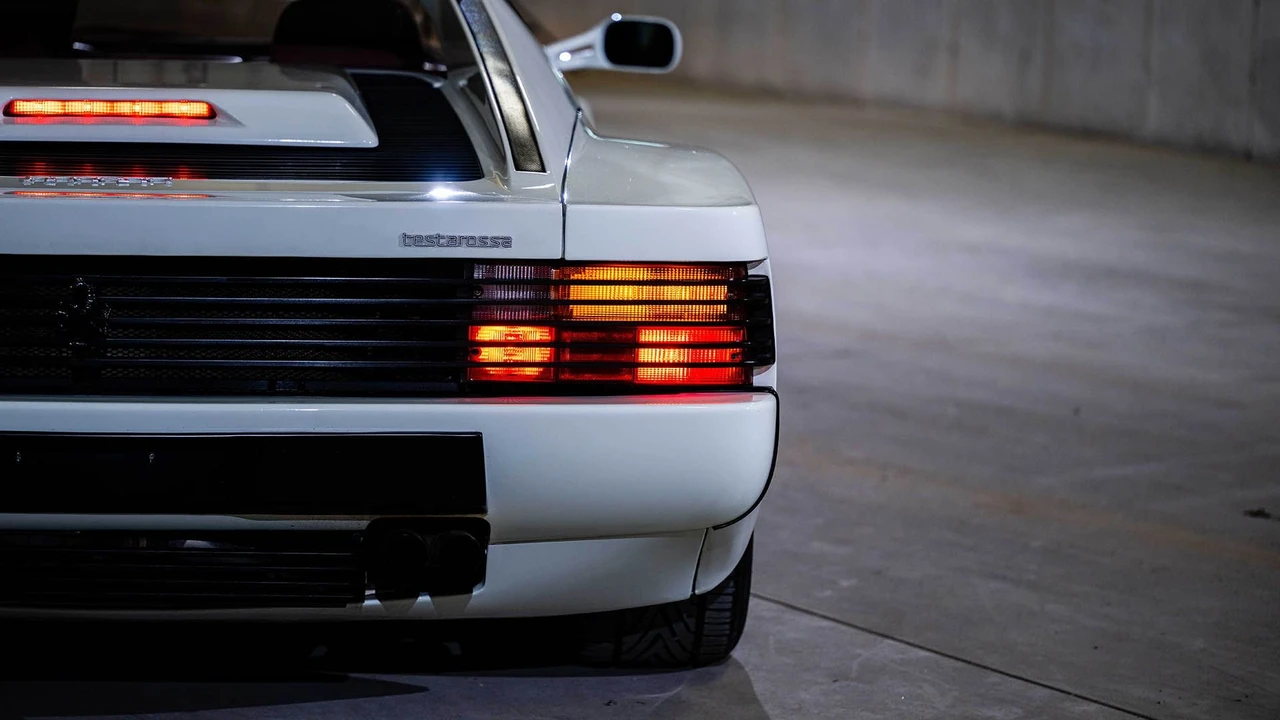 1991 Ferrari Testarossa - Image 10 of 31