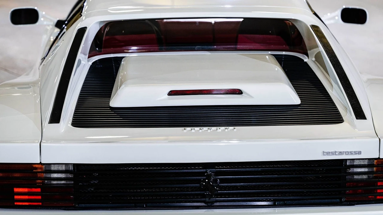 1991 Ferrari Testarossa - Image 9 of 31