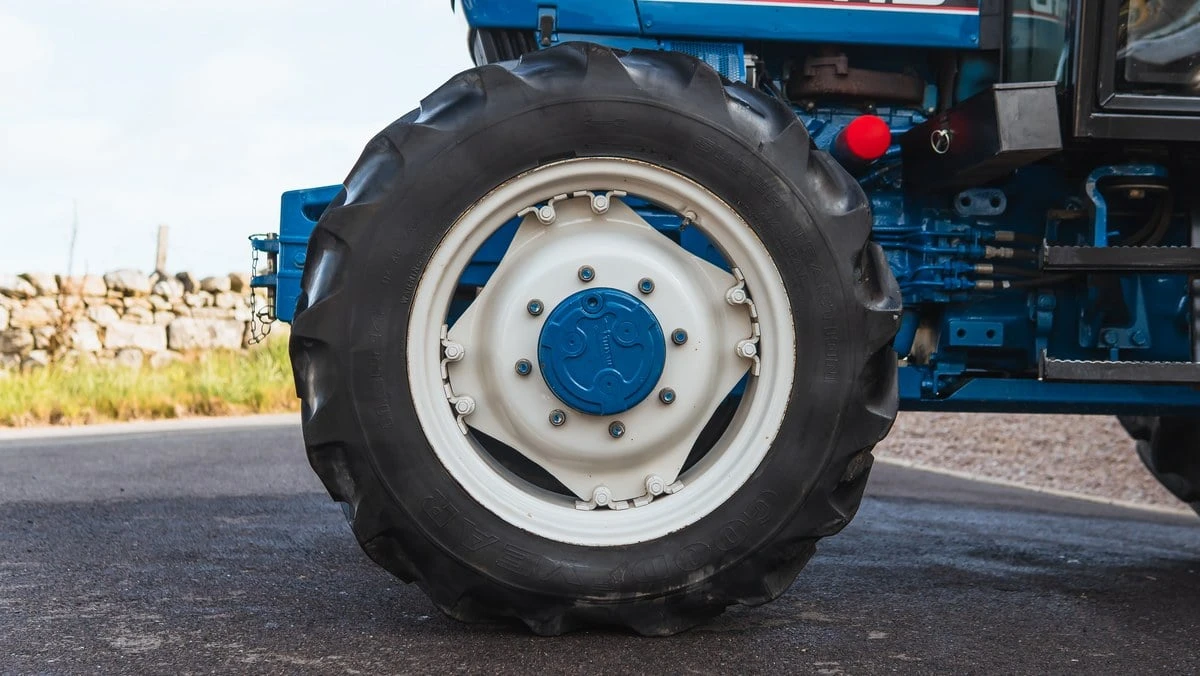 1991 Ford Tractor - Image 12 of 30