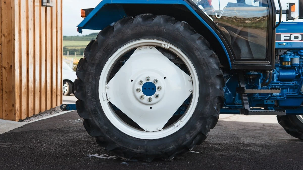 1991 Ford Tractor - Image 14 of 30