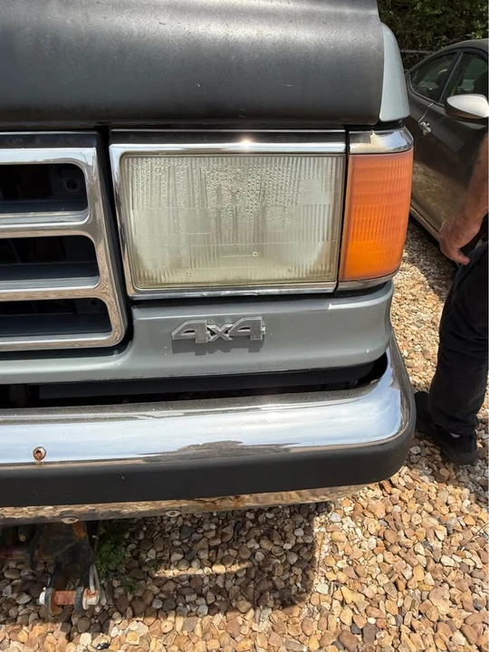 1991 Ford Bronco 4th Gen - Image 9 of 10