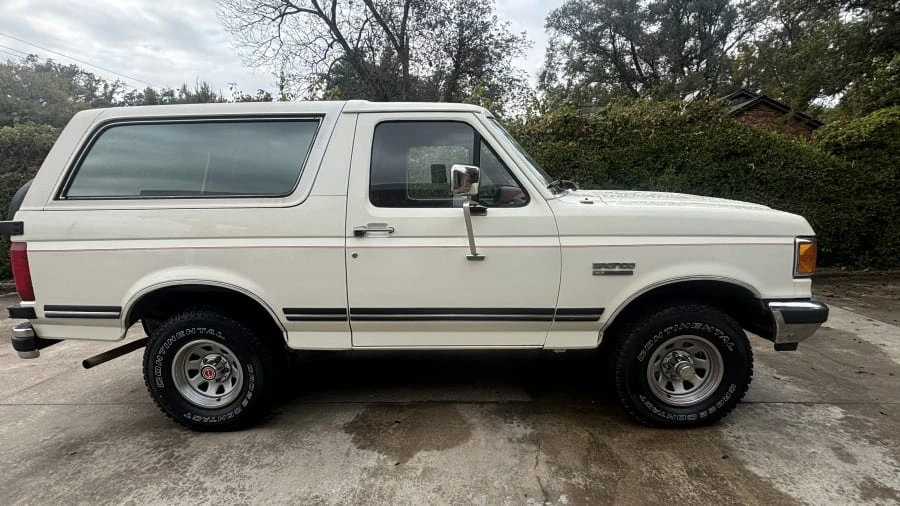 1991 Ford Bronco 4th Gen - Image 2 of 9