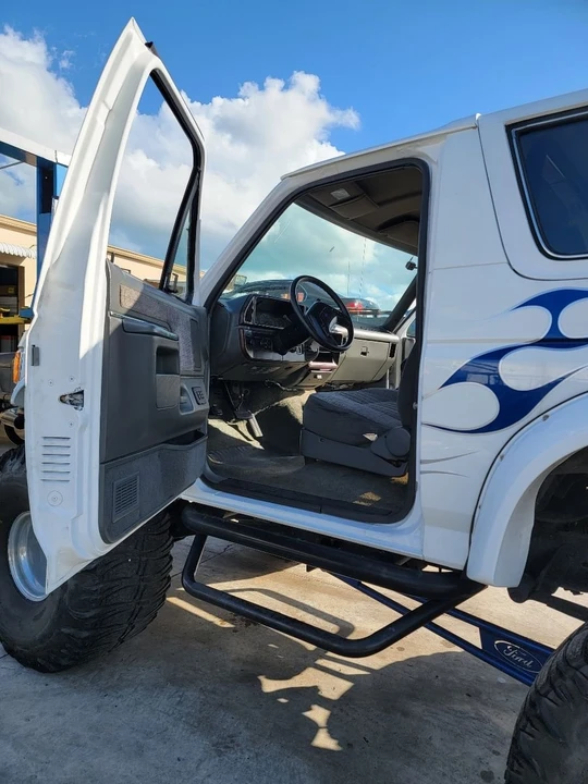 1991 Ford Bronco 4th Gen - Image 6 of 18